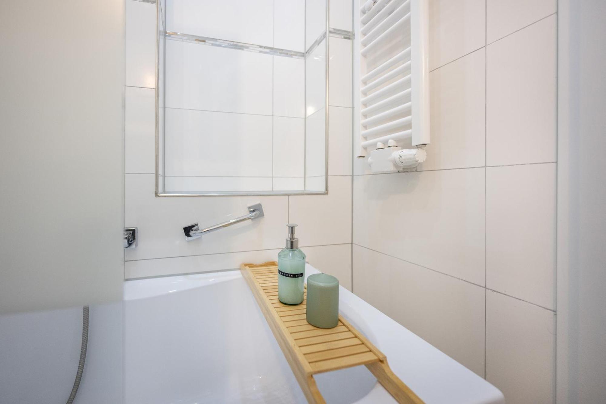 Wohlfuehlwohnung Mit 25 Qm Terrasse, Netflix Кобленц Экстерьер фото